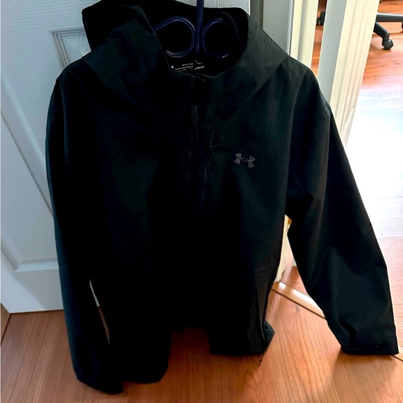 Underamrour winter coat - Picture 1 of 3